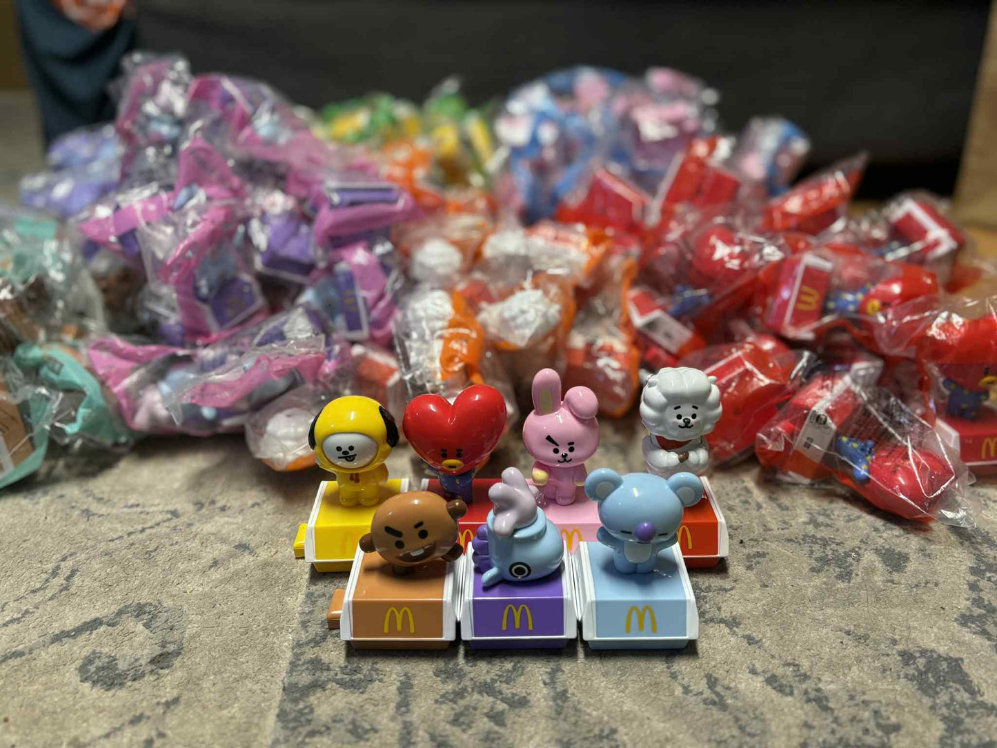 BT21 7PCS BTS x Figure Official COOKY CHIMMY MANG TATA SHOOKY RJ KOYA